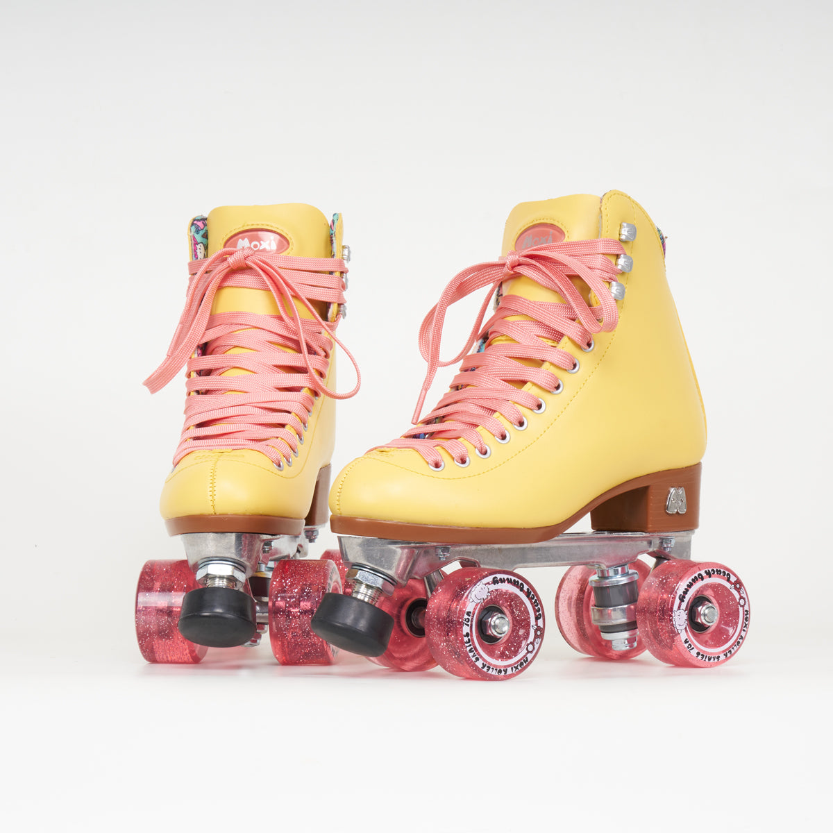 Moxi 2024 Beach Bunny Skates size 6